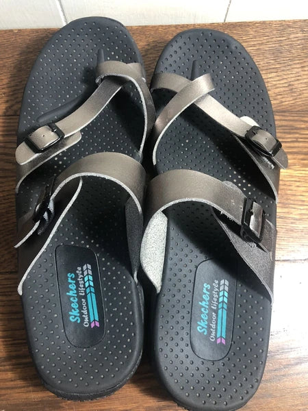 SKECHERS Outdoor Lifestyle Silver Faux Leather Toe Sandals SIZE 11 Women