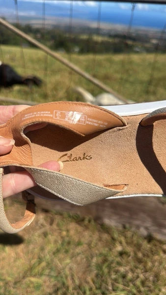Clarks Jemsa Style Slide Sandal  Champagne gold leather Size 8