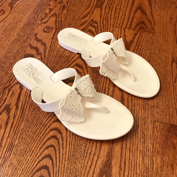 Salvatore Ferragamo Bali Jelly  Sandals Womens 6 Ivory White Rubber Flip Flops