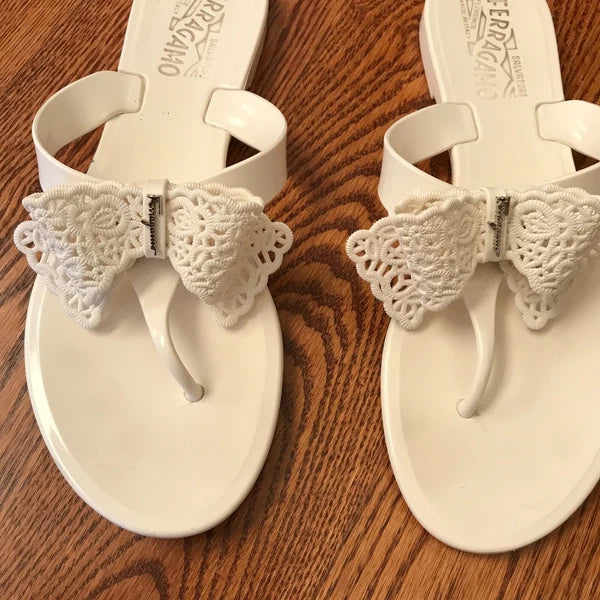 Salvatore Ferragamo Bali Jelly  Sandals Womens 6 Ivory White Rubber Flip Flops