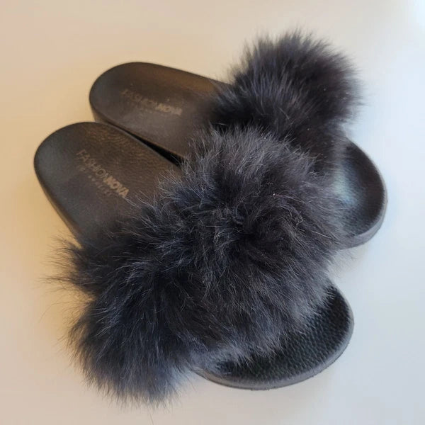 Fashion Nova Black Faux Fur Fluffy Slip on Sandals Women's Size 7