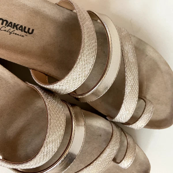 Makalu California Womens Sandals Olivia  Slip On Slides Size 10 Metallic Flats