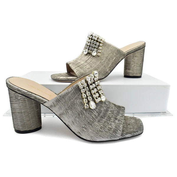 New STUART WEITZMAN Theone Silver Metallic Crystal Jeweled Slide Sandals sz 10