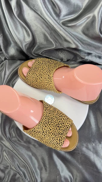 Hush Puppies Lexi Slide Women’s 8 Cheetah Print Calf Hair Sandals Summer Shoes