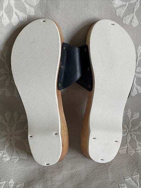 DR SCHOLLS Style Blue Leather? Wooden Sandals Sz 7