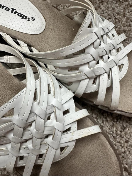 Bare Traps Weave Design Leather Slide On Mules/Sandals - 6M White