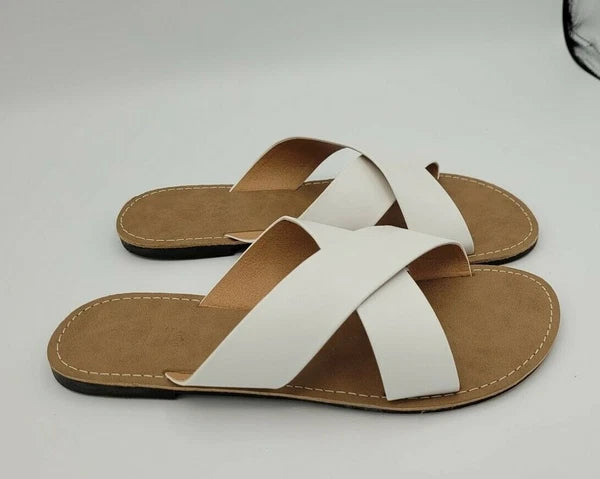 Charlotte Russe White Sandals Flat New Size 7 M Style 21092 New