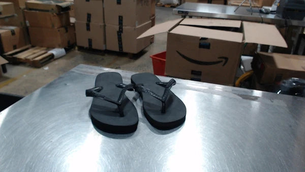 UsedGood_Havaianas Top Flip Flops for Women - Summer Style Sandals -_Black_Sz7-8