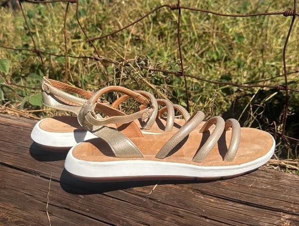 Clarks Jemsa Style Slide Sandal  Champagne gold leather Size 8