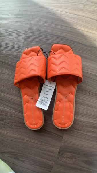 Sale!! $79 BCBGeneration Slide Lindy Sandal  Spicy Orange size 7 (37.5)