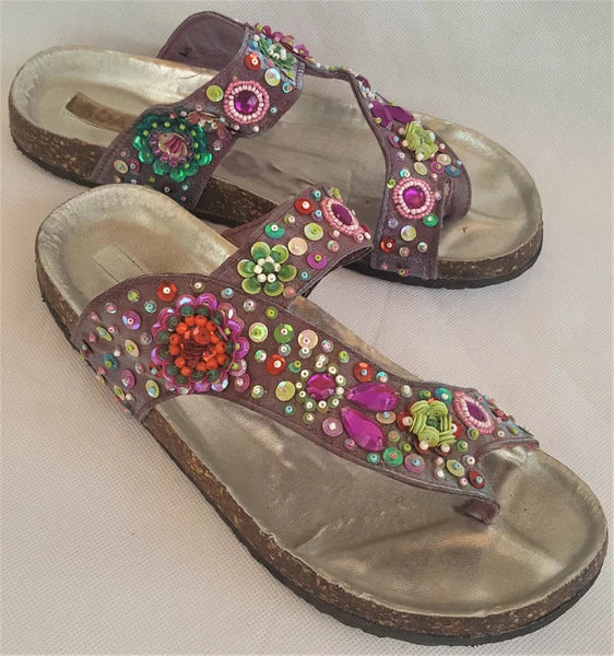 Koan Womens Slip On Thong Flat Sandal Silver Embellished Sz 7.5